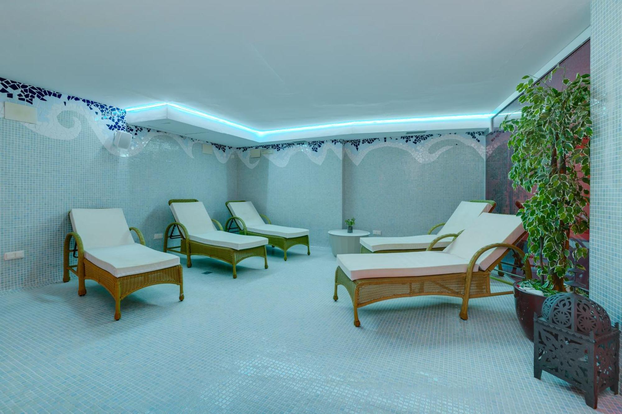 Daniya Denia Spa & Business 4* Ngoại thất bức ảnh
